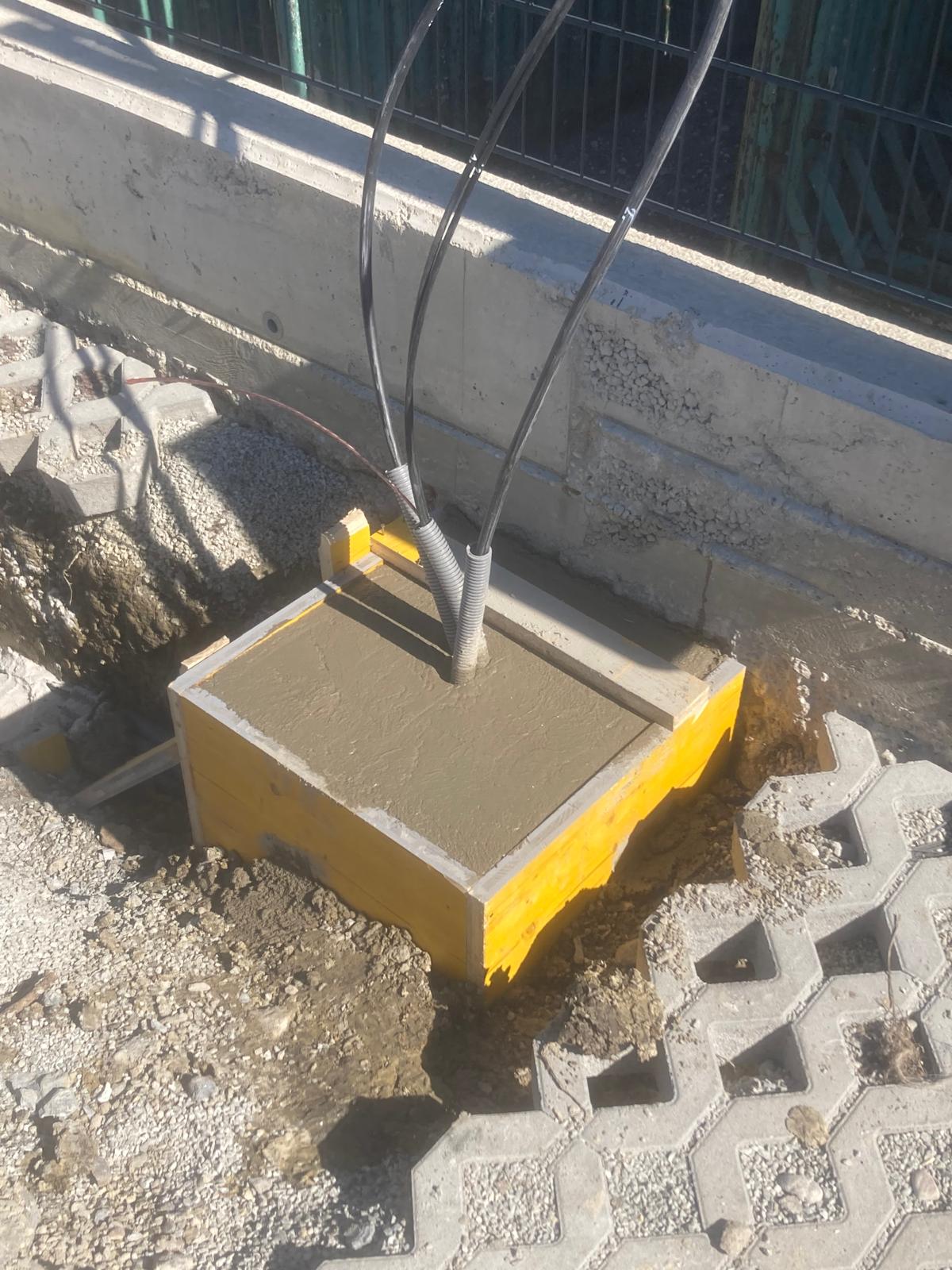 Referenzprojekt5 Fundamente Elektroladesäulen CKV Projekt Gmb H IMG WA0056 (1)